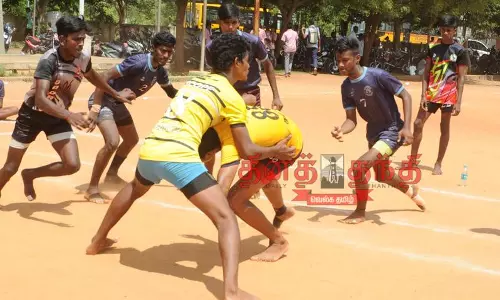 கபடி போட்டிகளில் அரசு பள்ளிகள் முதலிடம்