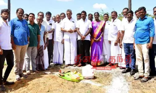 ரூ.57 லட்சத்தில் புதிய சாலை- பாலம் அமைக்கும் பணி ரூ.57 லட்சத்தில் புதிய சாலை- பாலம் அமைக்கும் பணி