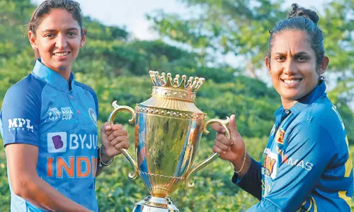 பெண்கள் ஆசிய கோப்பை கிரிக்கெட்டில் மகுடம் யாருக்கு? - இந்தியா-இலங்கை அணிகள் இன்று பலப்பரீட்சை பெண்கள் ஆசிய கோப்பை கிரிக்கெட்டில் மகுடம் யாருக்கு? - இந்தியா-இலங்கை அணிகள் இன்று பலப்பரீட்சை