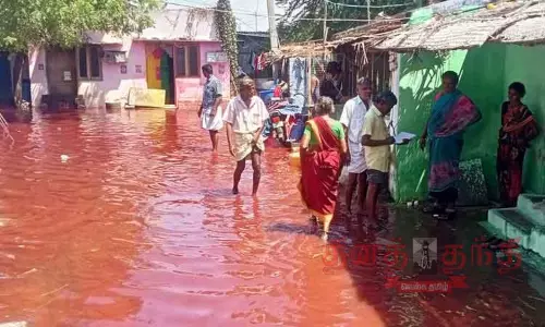 எடப்பாடி அருகே  சரபங்கா நதியில் வெள்ளப்பெருக்கு; குடியிருப்புகளை சூழ்ந்த தண்ணீர்