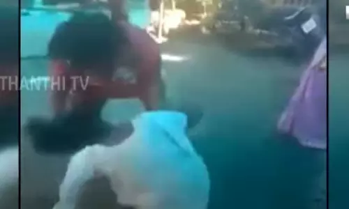 கேரளாவில் பேய் ஓட்டுவதாக கூறி பெண்ணை அடித்து,நெஞ்சில் மிதித்த மந்திரவாதி - அதிர்ச்சி சம்பவம்