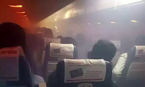 ஸ்பைஸ்ஜெட் விமானத்தில் புகை: என்ஜின்களில் ஒரு வாரத்திற்குள் ஆய்வு நடத்த விமான போக்குவரத்து இயக்குநரகம் உத்தரவு!