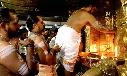 ஐப்பசி மாத பூஜை: சபரிமலை ஐயப்பன் கோயில் நடைதிறப்பு ஐப்பசி மாத பூஜை: சபரிமலை ஐயப்பன் கோயில் நடைதிறப்பு