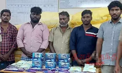 2 டன் குட்கா பறிமுதல்; 5 பேர் கைது 2 டன் குட்கா பறிமுதல்; 5 பேர் கைது