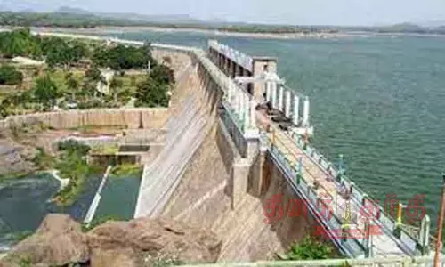 சாத்தனூர் அணையில் இருந்து வினாடிக்கு 12,870 கனஅடி நீர் வெளியேற்றம் சாத்தனூர் அணையில் இருந்து வினாடிக்கு 12,870 கனஅடி நீர் வெளியேற்றம்