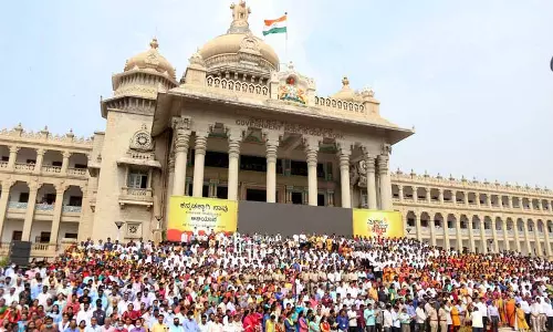 மண்டியாவில், வருகிற 28-ந் தேதி கன்னட பாடல்கள் பாடப்படும்