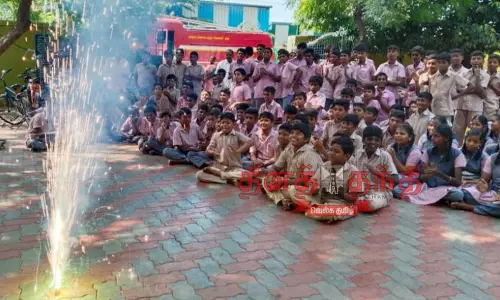 விபத்தில்லா தீபாவளி விழிப்புணர்வு நிகழ்ச்சி விபத்தில்லா தீபாவளி விழிப்புணர்வு நிகழ்ச்சி