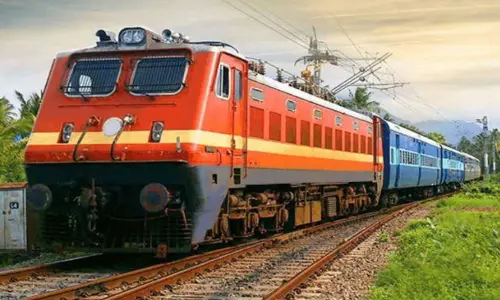 தீபாவளி பண்டிகை: தாம்பரம்-நெல்லை இடையே இன்று சிறப்பு ரெயில் இயக்கம்