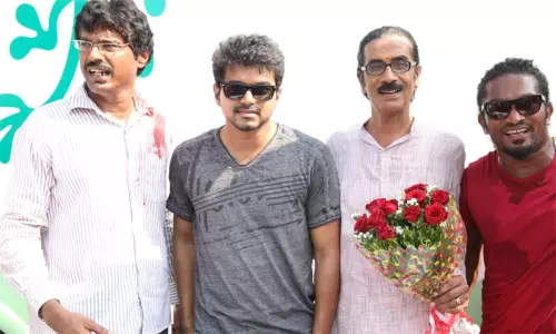 நடனம் ஆடும் போது அதிக உத்வேகம்  விஜய்யை புகழ்ந்த மனோபாலா...!