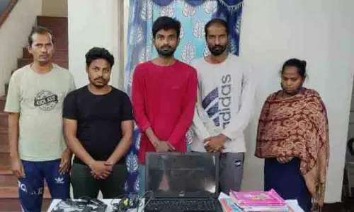 டெல்லியை சேர்ந்த பெண் உள்பட 5 பேர் கைது டெல்லியை சேர்ந்த பெண் உள்பட 5 பேர் கைது