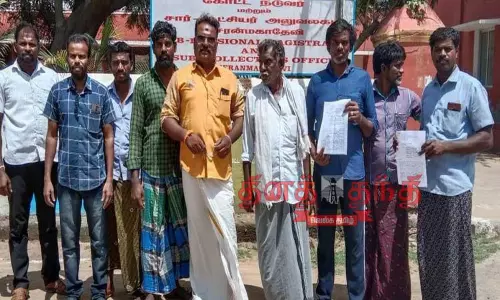 உதவி கலெக்டரிடம் இந்து முன்னணியினர் மனு