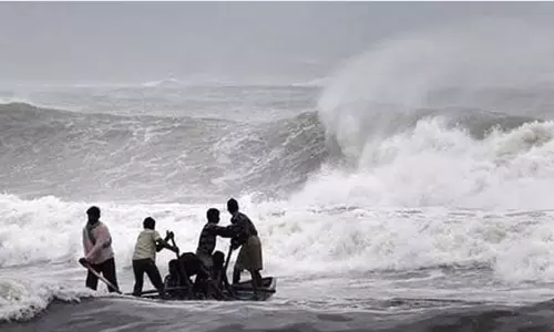 காற்றழுத்த தாழ்வு பகுதி இன்று தாழ்வு மண்டலமாக வலுப்பெறும் - வானிலை ஆய்வு மையம்
