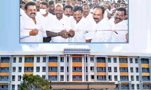 திருவள்ளூரில் ரூ.451 கோடியில் மருத்துவ கல்லூரி ஆஸ்பத்திரி - அமைச்சர்கள் மா.சுப்பிரமணியன், ஆவடி சா.மு. நாசர் திறந்து வைத்தனர் திருவள்ளூரில் ரூ.451 கோடியில் மருத்துவ கல்லூரி ஆஸ்பத்திரி - அமைச்சர்கள் மா.சுப்பிரமணியன், ஆவடி சா.மு. நாசர் திறந்து வைத்தனர்
