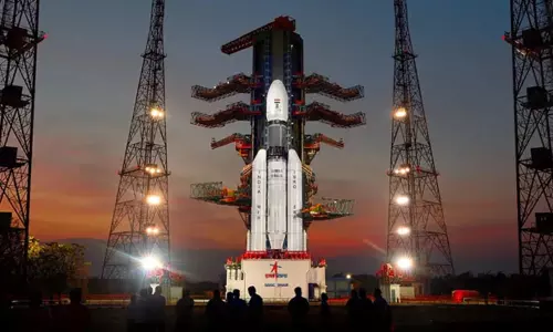 இன்று நள்ளிரவு விண்ணில் ஏவப்படுகிறது இஸ்ரோவின் ஜி.எஸ்.எல்.வி. மார்க்-3 ராக்கெட்