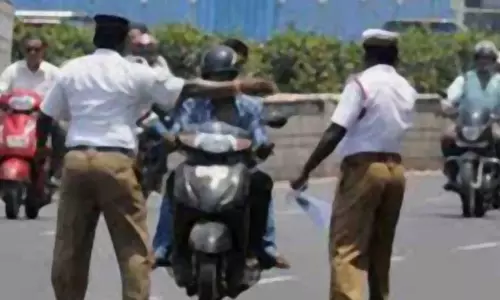 மக்களிடம் போக்குவரத்து காவல்துறை எந்த அபராதமும் வசூலிக்காது - குஜராத் மந்திரி ஹர்ஷ் சங்கவி