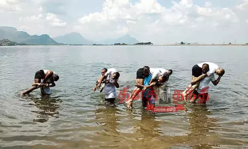 ஆழியாறு அணையில் மத்திய ரிசர்வ் படை போலீசாருக்கு பயிற்சி