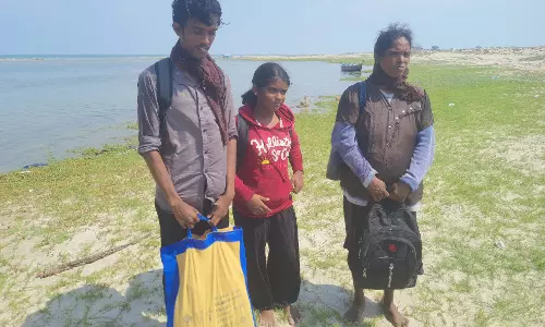 ஒரே குடும்பத்தை சேர்ந்த 3 பேர் மீட்பு