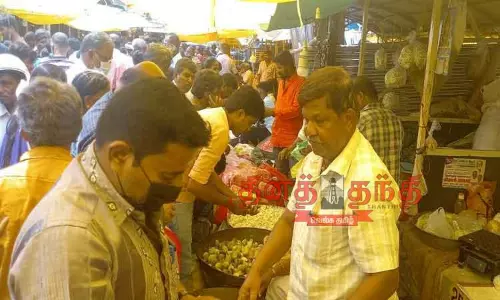 கோவையில் பூக்கள் விலை உயர்வு