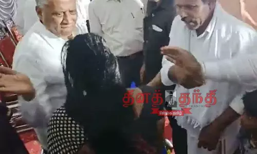 பெண்ணை கன்னத்தில் அறைந்த பா.ஜனதா மந்திரி; சமூக வலைத்தளங்களில் வீடியோ வைரல் பெண்ணை கன்னத்தில் அறைந்த பா.ஜனதா மந்திரி; சமூக வலைத்தளங்களில் வீடியோ வைரல்