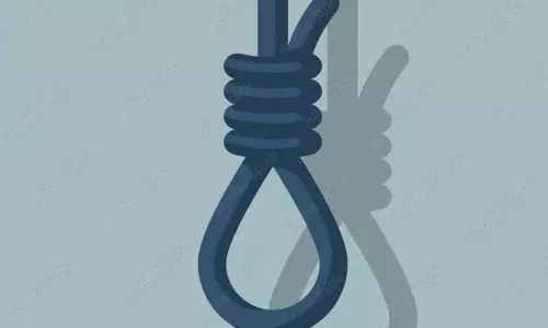 தூக்குப்போட்டு தொழிலாளி தற்கொலை தூக்குப்போட்டு தொழிலாளி தற்கொலை