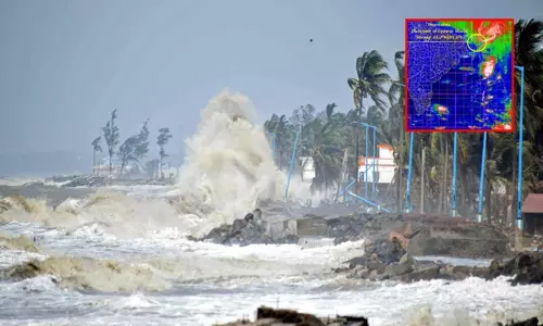 சித்ரங் சூறாவளி:  பலி 9 ஆக உயர்வு; 4 இந்திய மாநிலங்களுக்கு கனமழை எச்சரிக்கை