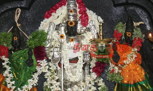 முருகன் கோவில்களில் கந்தசஷ்டி விழா தொடங்கியது முருகன் கோவில்களில் கந்தசஷ்டி விழா தொடங்கியது