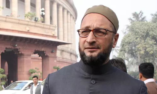 ஹிஜாப் அணிந்த பெண்ணை இந்தியப் பிரதமராகப் பார்க்க விருப்பம் ஓவைசியை  கிண்டல் செய்த பா.ஜ.க.