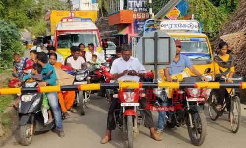 சீர்காழி கோவில்பத்து சாலையில் ரெயில்வே மேம்பாலம் அமைக்கப்படுமா? சீர்காழி கோவில்பத்து சாலையில் ரெயில்வே மேம்பாலம் அமைக்கப்படுமா?