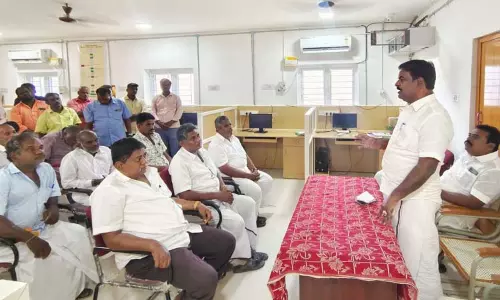 இன்று முதல்    உளுந்தூர்பேட்டை ஒழுங்குமுறை விற்பனை கூடம் மீண்டும் செயல்படும்    மணிக்கண்ணன் எம்.எல்.ஏ. தலைமையில் நடந்த கூட்டத்தில் முடிவு