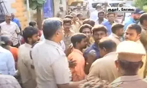 கோவையில் ஒப்பந்த தூய்மை பணியாளர்களின் போராட்டம் வாபஸ் - போலீசார் நடத்திய பேச்சுவார்த்தையில் உடன்பாடு