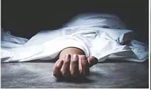 கார் மோதி வாலிபர் பலி