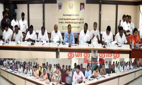 கோவையில் சாலைகளை சீரமைக்க நடவடிக்கை எடுக்கவில்லை