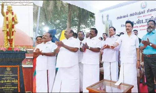 சென்னை மணிமண்டப வளாகத்தில் அம்பேத்கர் முழு உருவச்சிலை முதல்-அமைச்சர் திறந்துவைத்தார்