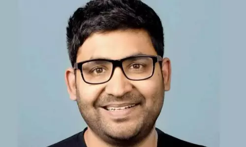 டுவிட்டர் நிறுவனத்தில் இருந்து பணிநீக்கம் செய்யப்பட்ட பராக் அகர்வாலுக்கு ரூ.346 கோடி இழப்பீடு? டுவிட்டர் நிறுவனத்தில் இருந்து பணிநீக்கம் செய்யப்பட்ட பராக் அகர்வாலுக்கு ரூ.346 கோடி இழப்பீடு?