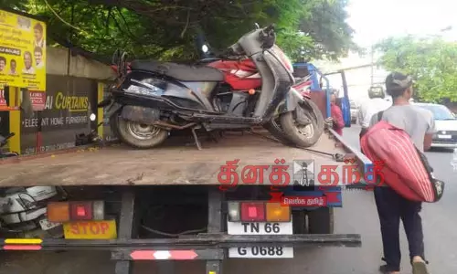 10 மோட்டார் சைக்கிள்கள் பறிமுதல்