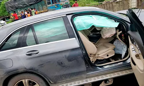 சைரஸ் மிஸ்திரியுடன் விபத்தில் சிக்கிய  நண்பர் ஆஸ்பத்திரியில் இருந்து வீடு திரும்பினார்