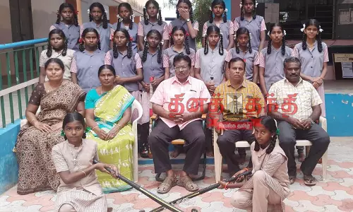 நாமக்கல் மாவட்ட ஆக்கி போட்டியில்  ராசிபுரம் அரசு பள்ளி மாணவிகள் சாதனை