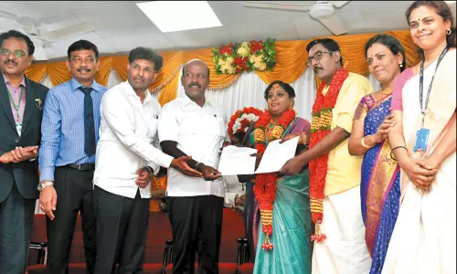 மனநல காப்பகத்தில் இணைந்த காதல் ஜோடிக்கு திருமணம்