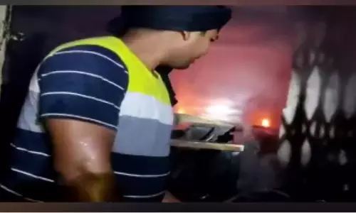 பீகார்: சத் பூஜையின் போது கேஸ் சிலிண்டர் வெடித்து விபத்து - 30 பேர் காயம் பீகார்: சத் பூஜையின் போது கேஸ் சிலிண்டர் வெடித்து விபத்து - 30 பேர் காயம்