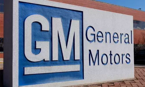 டுவிட்டருக்கு அளித்து வந்த விளம்பரத்தை  தற்காலிகமாக நிறுத்திய ஜெனரல் மோட்டார்ஸ்