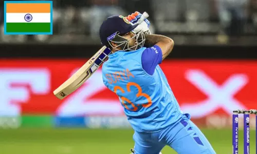 டி20 உலகக் கோப்பை: இந்தியாவை சரிவிலிருந்து மீட்ட சூர்யகுமார்- தென் ஆப்பிரிக்கா அணிக்கு 134 ரன்கள் இலக்கு