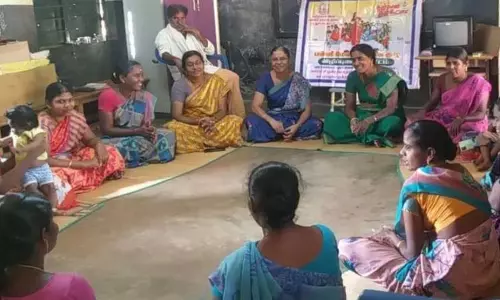 விருத்தாசலம் அருகே  பள்ளி மேலாண்மை குழு கூட்டம்