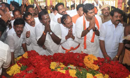 அடுத்த தேவர் ஜெயந்தி விழாவுக்கு பிரதமர் மோடியை அழைத்து வருவோம் அடுத்த தேவர் ஜெயந்தி விழாவுக்கு பிரதமர் மோடியை அழைத்து வருவோம்