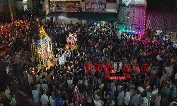 2 ஆண்டுகளுக்கு பிறகு சென்னிமலை   முருகன் கோவிலில் சூரசம்ஹார விழா