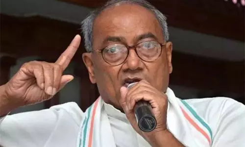 குஜராத் பாலம் இடிந்து விபத்து கடவுளின் செயலா? மோசடி செயலா? பிரதமர் மோடியிடம் காங்கிரஸ் தலைவர் திக்விஜய சிங் கேள்வி குஜராத் பாலம் இடிந்து விபத்து கடவுளின் செயலா? மோசடி செயலா? பிரதமர் மோடியிடம் காங்கிரஸ் தலைவர் திக்விஜய சிங் கேள்வி