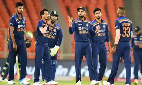 நியூசிலாந்து மற்றும் வங்காளதேச சுற்றுப்பயணத்திற்கான இந்திய அணி அறிவிப்பு- காயத்திலிருந்து திரும்புகிறார் ஜடேஜா