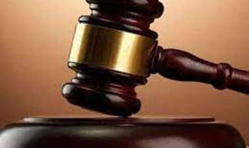 பள்ளி மாணவர்களை தாக்கிய வழக்கு:  3 பேருக்கு நிபந்தனை ஜாமீன்  போலீஸ் நிலையத்தில் தினசரி கையெழுத்திட உத்தரவு