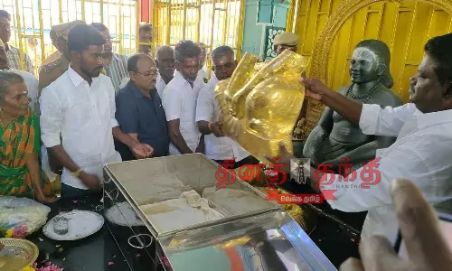 தேவரின் தங்கக்கவசம் மீண்டும் வங்கி லாக்கரில் வைக்கப்பட்டது
