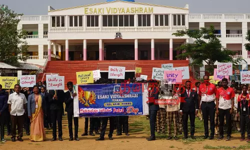 மாணவர்கள் பேரணி