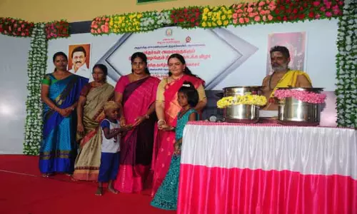 ஆனைமலை மாசாணி அம்மன் கோவிலில்  நாள்முழுவதும் பிரசாதம் வழங்கும் திட்டம்